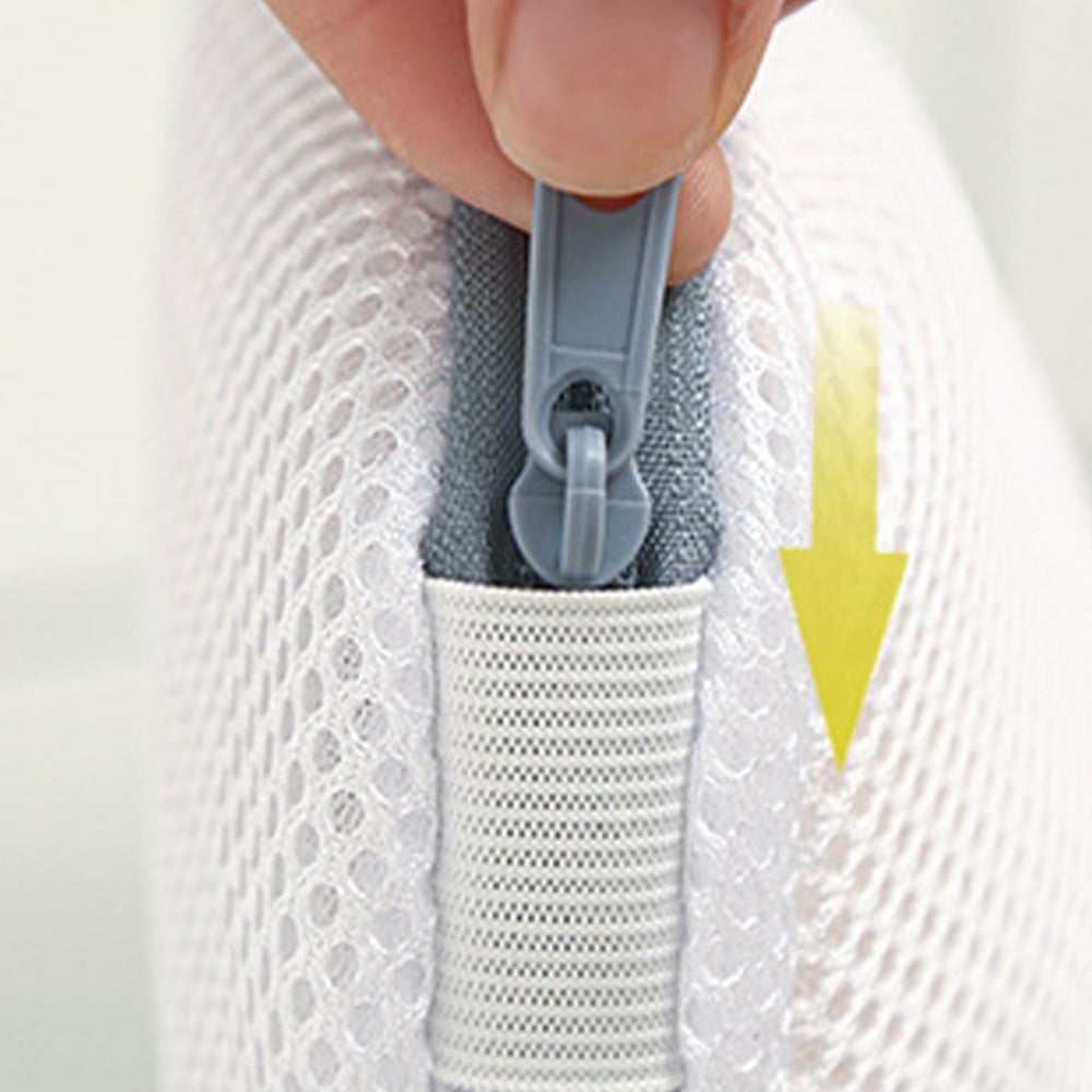 Vibe Geeks High Permeability Mesh Bra-shaped Lingerie Laundry Bags with Handle and Zipper - Blue